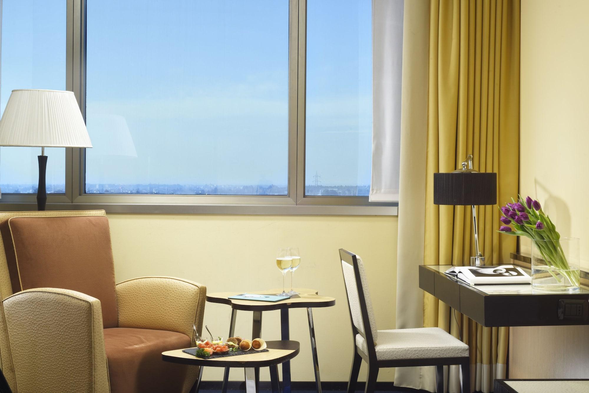 Una Hotels Malpensa Cerro Maggiore Екстер'єр фото