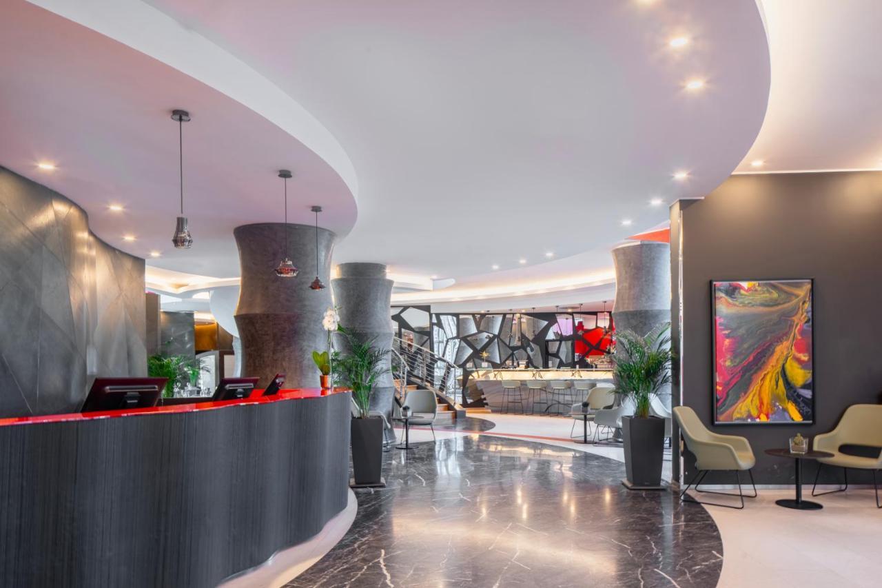 Una Hotels Malpensa Cerro Maggiore Екстер'єр фото